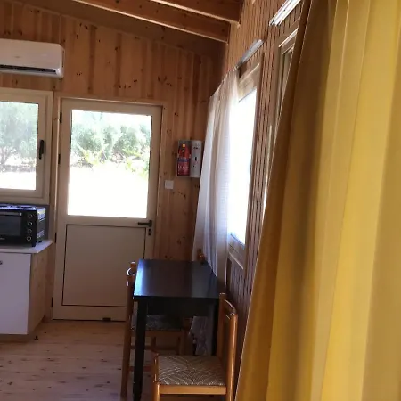 Pervolaris 2 * Goudhi