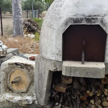 בית נופש Pervolaris 2 *