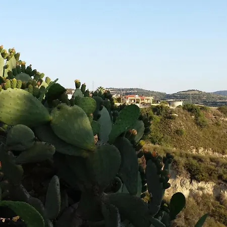 Pervolaris 2 Holiday home *