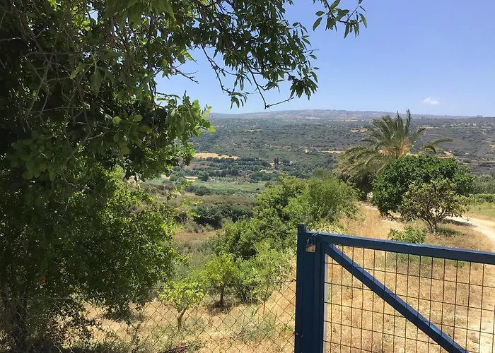 Pervolaris 2 Semesterbostad Goudhi