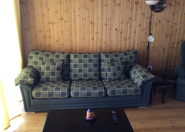 Semesterbostad Pervolaris 2 Goudhi