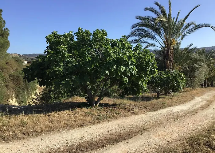 Pervolaris 2 Semesterbostad Goudhi