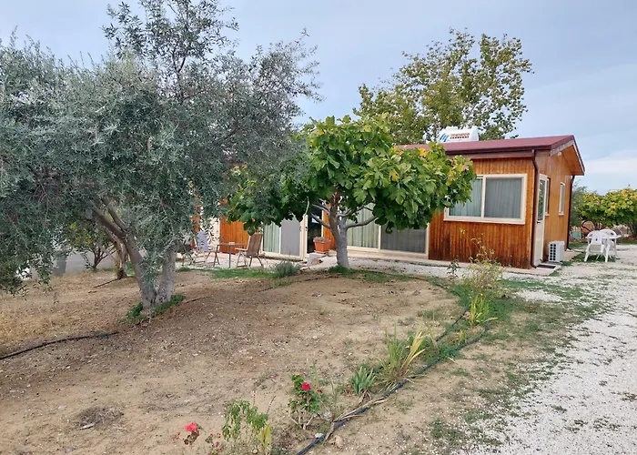 Semesterbostad Pervolaris 2 *